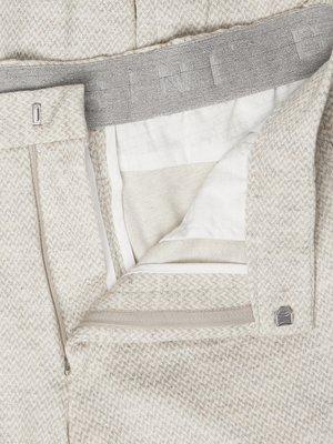 Softe-Anzughose-mit-Stretchanteil-und-Bundfalte