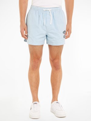 Shorts-in-Seersucker-Qualität-mit-Label-Aufnäher