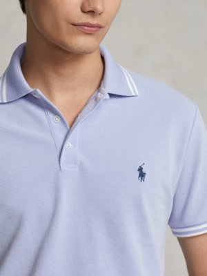 Poloshirt-mit-Stretchanteil-und-Logo-Stickerei,-Custom-Slim-Fit