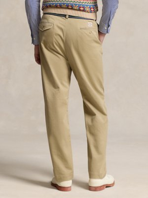 Feste Chino mit weitem Bein und Bundfalte, Relaxed Fit