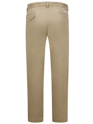 Feste Chino mit weitem Bein und Bundfalte, Relaxed Fit