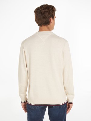 Pullover aus einem Baumwollgemisch mit Seidenanteil