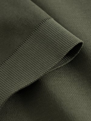 Poloshirt-in-elastischer-Jersey-Qualität