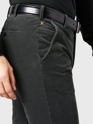 Cordhose Bonn aus Bio-Baumwolle mit Stretchanteil, Modern Fit