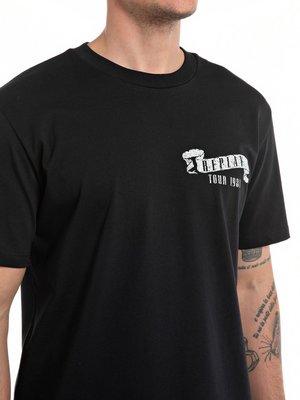 T-Shirt-aus-Baumwolle-mit-Front--und-Backprint