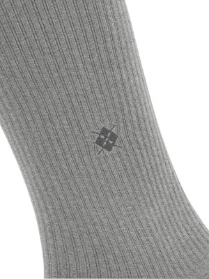 Unifarbene Socken im Rippstrick