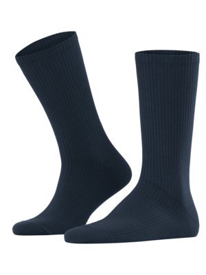 Unifarbene Socken im Rippstrick