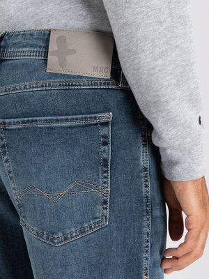 Jeans mit Stretchanteil