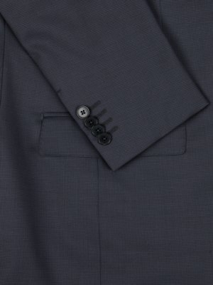 Anzug-aus-Wolle-mit-filigraner-Struktur