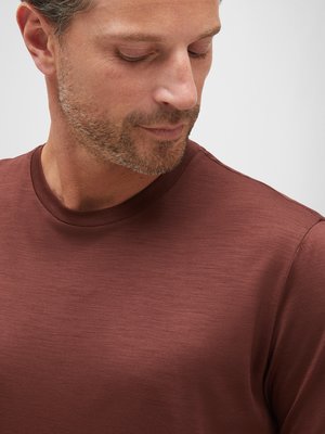 Ultraleichtes-T-Shirt-aus-Merinowolle