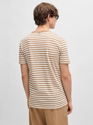 T-Shirt-aus-einem-Baumwolle-Leinen-Mix-mit-Streifen-