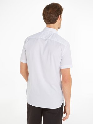 Kurzarmhemd aus Baumwolle mit Pinpoint-Muster, Regular Fit