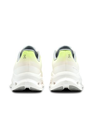Ultraleichter-Sneaker-Cloudtilt-mit-Neon-Farbverlauf