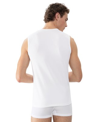 Tank mit V-Neck in COOLMAX®-Ausstattung