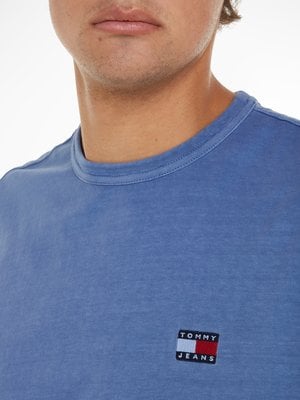 T-Shirt-aus-Baumwolle-mit-Logo-Stickerei
