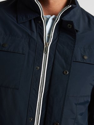 Fieldjacket-aus-einem-Baumwollgemisch-mit-Logo-Patch