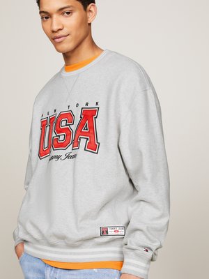 Softes-Sweatshirt-mit-Team-USA-Aufnäher