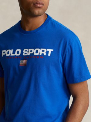Sport-T-Shirt-in-Jersey-Qualität-mit-Label-Print