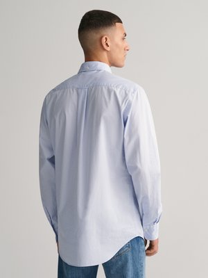 Leichtes-Hemd-mit-Brusttasche-und-Logo-Stitching,-Regular-Fit