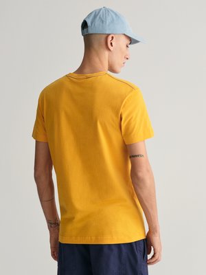 T-Shirt mit farbigem Logo-Schriftzug, Slim Fit