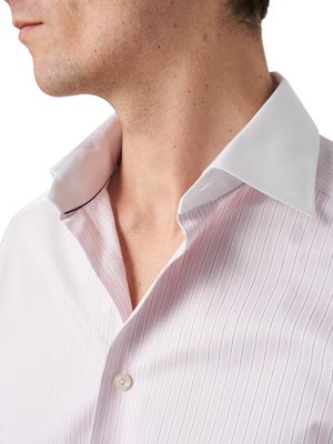 Hemd-mit-Streifen-Muster-und-Kontrastkragen,-Slim-Fit-