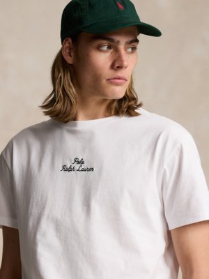 Softes-T-Shirt-mit-Label-Stickerei