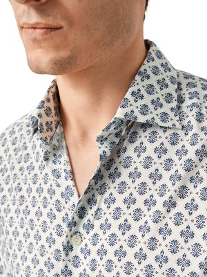 Baumwoll-TENCEL™-Hemd mit Medaillon-Print, Slim Fit