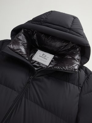 Sierra Supreme Daunenjacke aus Nylon-Stretch