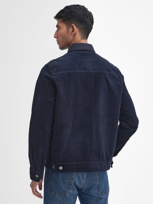 Overshirt in Cord-Qualität mit Stretchanteil