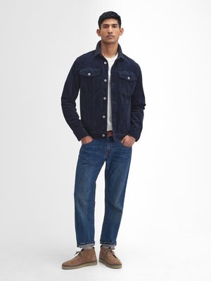 Overshirt in Cord-Qualität mit Stretchanteil