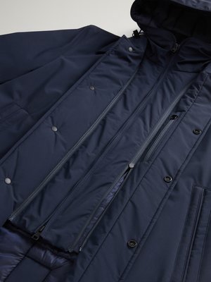 Funktionsjacke mit heraustrennbarer Blende und Primaloft-Isolierung