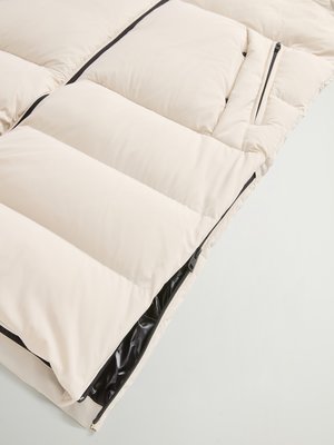 Daunenmantel Sierra Supreme aus Stretch-Nylon