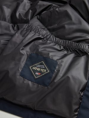 Wasserdichter Parka mit GORE-TEX-Ausstattung und Daunenfüllung