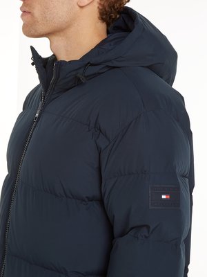 Daunenparka mit Steppmuster und Kapuze