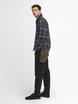 Overshirt in Flanell-Qualität, Tailored Fit