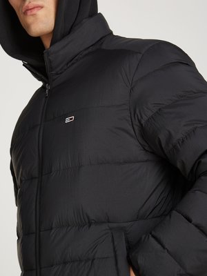 Leichte Daunenjacke mit Logo-Stickerei