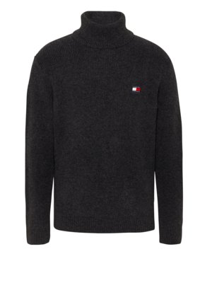 Rollkragenpullover mit Stretchanteil und Logo-Stickerei