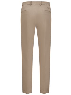 Chino mit Bundfalte und Stretchanteil, Slim Fit