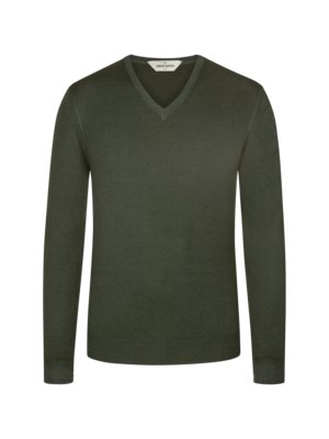 Leichter Pullover mit V-Ausschnitt in Washed-Optik