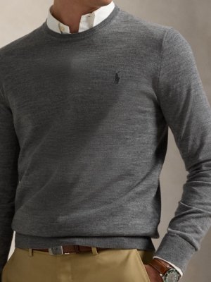 Leichter Pullover aus Merinowolle, Slim Fit