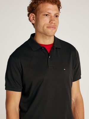 Glattes Poloshirt in jersey-Qualität mit Logo-Stickerei