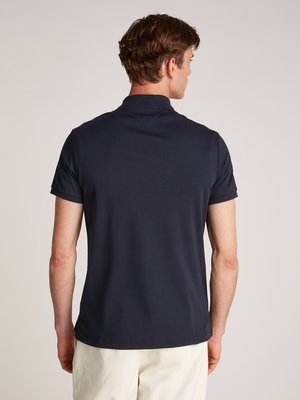 Glattes Poloshirt in jersey-Qualität mit Logo-Stickerei