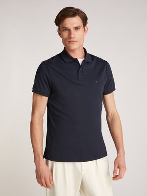 Glattes Poloshirt in jersey-Qualität mit Logo-Stickerei