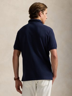 Poloshirt in Piqué-Qualität mit Logo-Aufnäher, Classic Fit