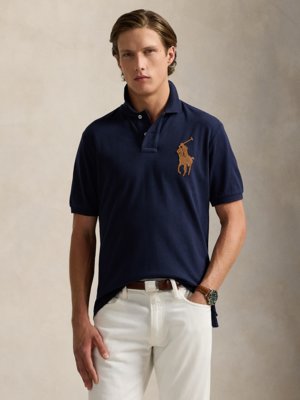 Poloshirt in Piqué-Qualität mit Logo-Aufnäher, Classic Fit