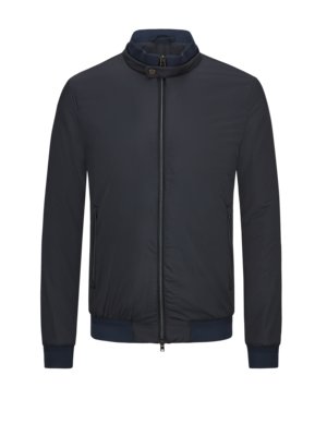 Blouson Ecoage mit Stehkragen und Drucknopfriegel