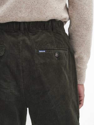 Cordhose mit Stretchanteil und Dehnbundeinsätzen, Relaxed Fit