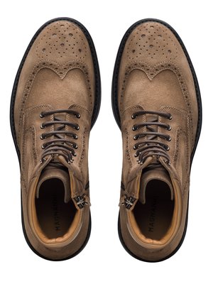Boots aus Veloursleder mit Budapester-Elementen