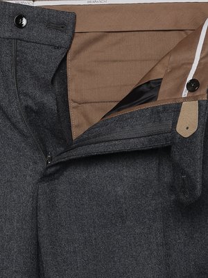 Softe Flanellhose aus Schurwolle mit Riegelverschluss