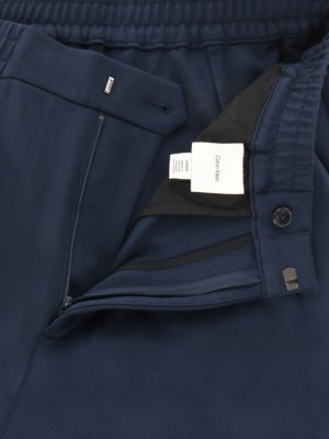 Jerseyhose mit Dehnbund und Bundfalte, Slim Tapered Fit